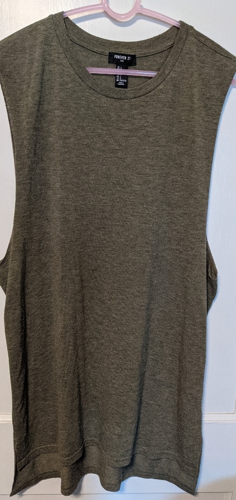 ✨BUNDLE 3+ tanks for $5 each!! Forever 21 muscle tank